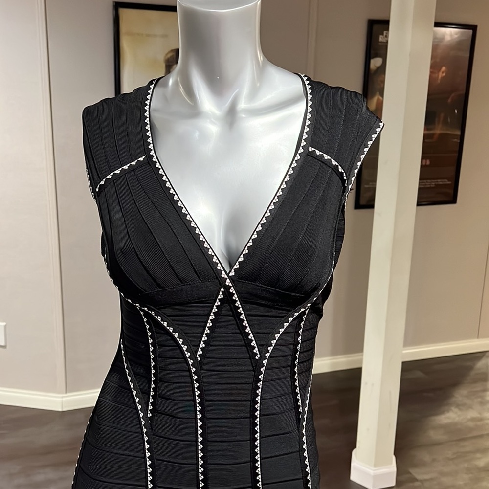 Herve Leger dress - Picture 2 of 5